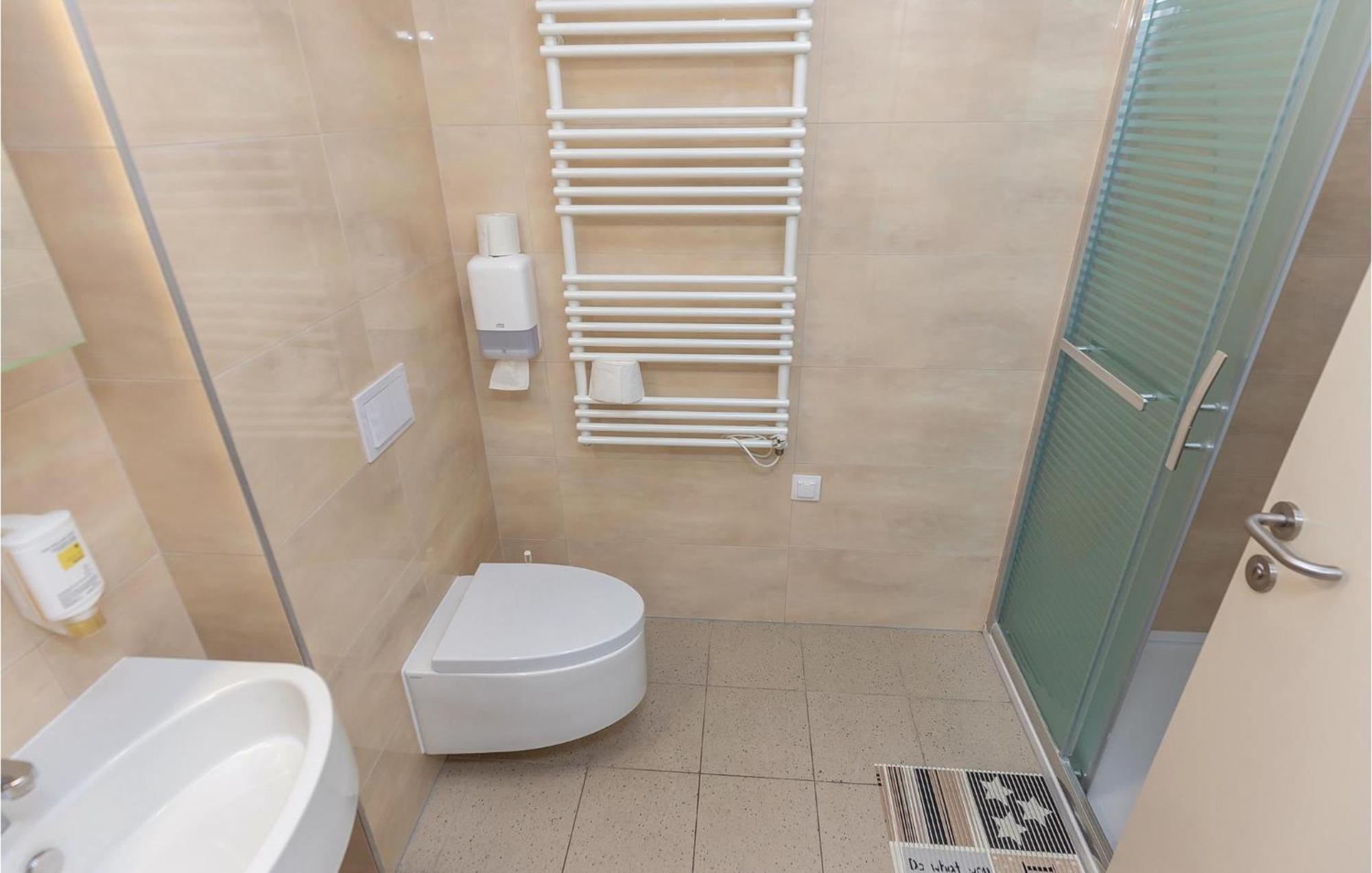 1 Bedroom Nice Apartment In Crikvenica Luaran gambar